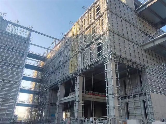 国内首座超150米近零能耗建筑——中建四局科创大厦(图1)